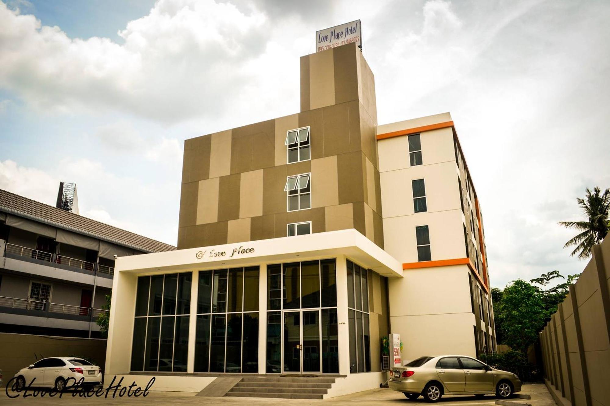 Sixty Star Love Place Hotel Bangkok Exteriör bild